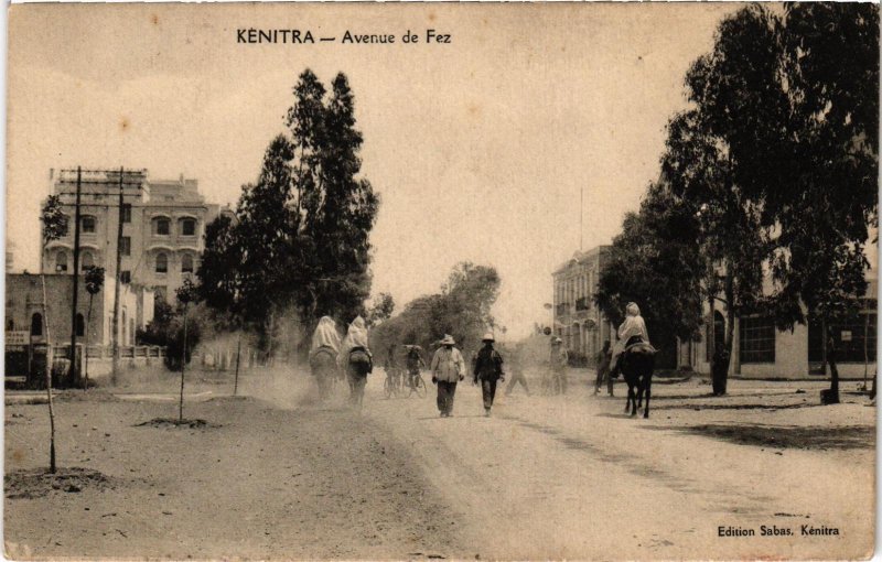 CPA AK MAROC KENITRA - Avenue de FEZ (93105)