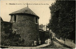 CPA HOUDAN - La Tourelle et la Ruelle du Clos de l'Ecu (102696)