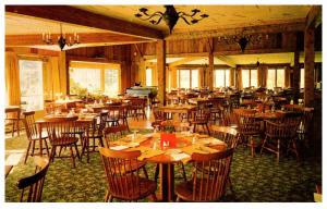 Massachusetts Goshen ,  The Whale Inn , Dining Room