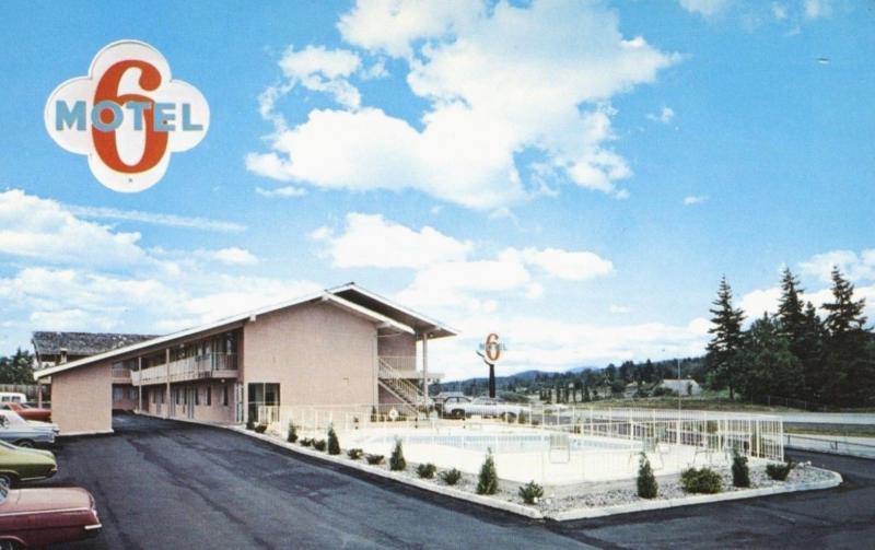 Motel 6 ~ Bellingham WA Washington ~ Motels Byron St. Old Cars ~ Postcard