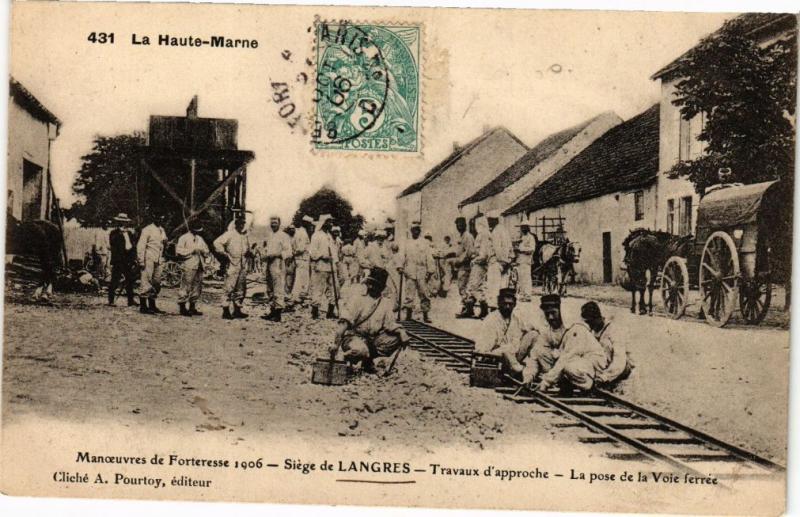 CPA Langres - La Pose de la Voie ferree (270378)