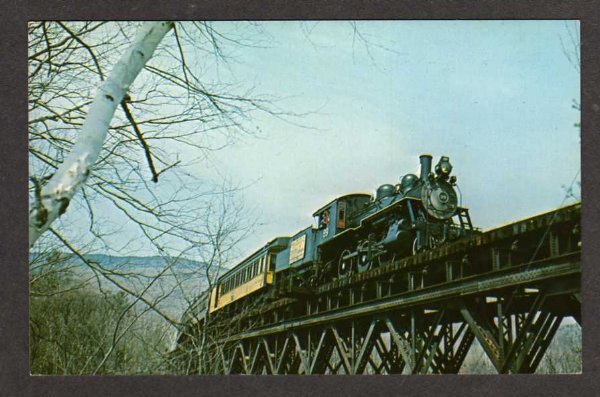 VT View Green Mountain Railroad train 89 Ludlow Vermont RR Postcard PC
