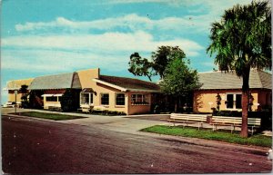 Vtg Aunt Hatties Restaurant Exterior St Petersburg Florida FL Chrome Postcard