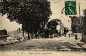 CPA MELUN - La Route du Mée et le Quai Pasteur (436315)