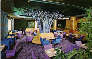 The Purple Tree Lounge in the Manger Hamilton Hotel Washington DC Postcard PC424