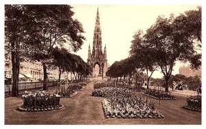 Edinburgh,   Princess Street The Gardens and Scott Monument