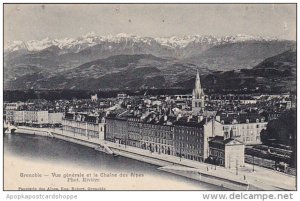 France Grenoble Vue generale et la Chaine des Alpes