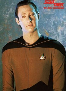 CONTINENTAL SIZE POSTCARD STAR TREK BRENT SPINER AS LIEUTENANT COMMANDER DATA