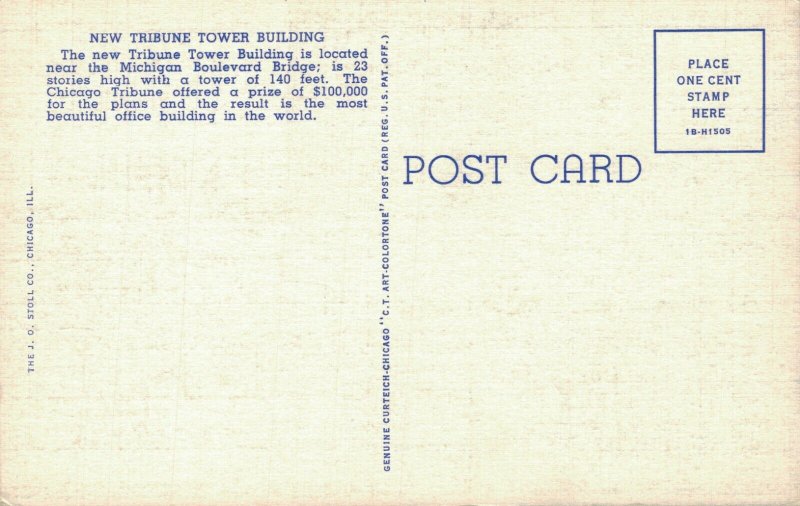 USA - The Tribune Tower by Night Chicago 03.32