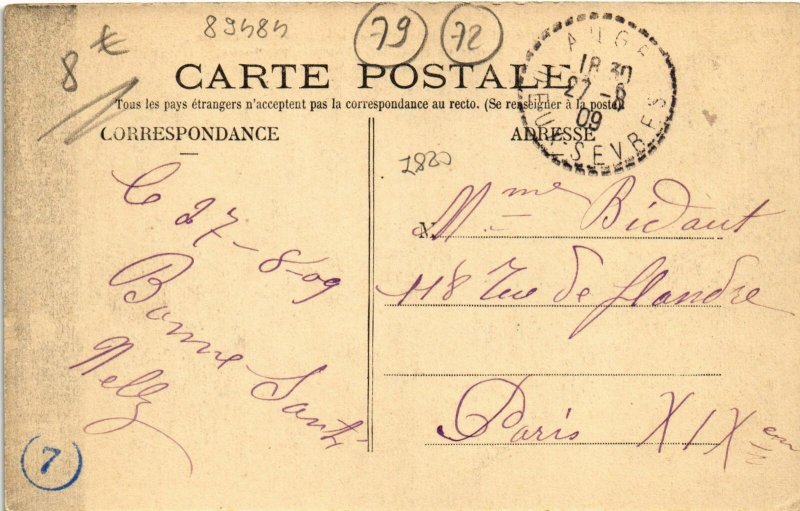 CPA St-MAIXENT - Monuments de la Defense (89484)