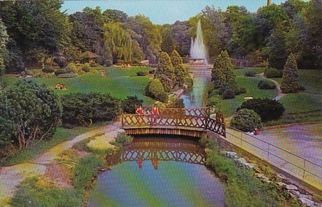 Pennsylvania Hershey Sunken Garden and Illuminated Fountain At Hershey Park