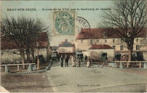 CPA BRAY-sur-SEINE EntrÃ©e de la Ville par le Fb de Jaunes (19592)