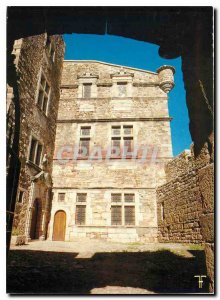 Postcard Modern Cevennes Lasalle Chateau du Castellas a Court of Honor