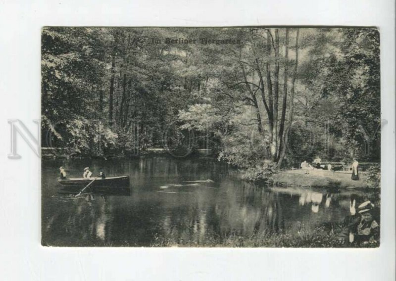 475606 Germany Berlin Zoo boat ride Vintage postcard