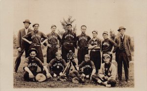 PC1/ Wittenberg Wisconsin RPPC Postcard c1910 Baseball Team Coach  485