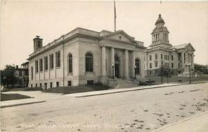 DECORAH,  IOWA Post Office & Court House RPPC #781 POSTCA...