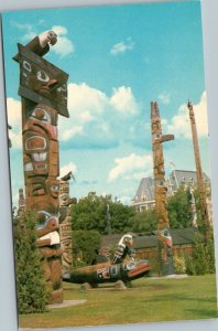 postcard  Thunderbird Park  in Victoria, British Columbia Canada