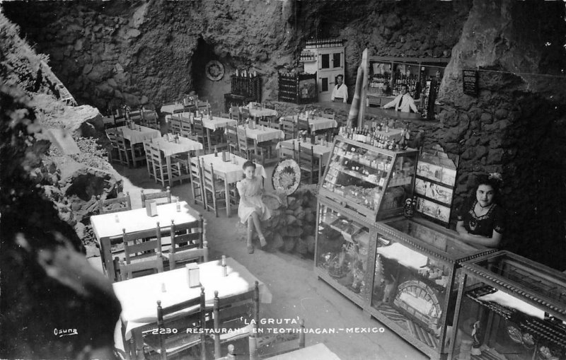 RPPC LA GRUTA Restaurant En Teotihuacan, Mexico c1950s Vintage Postcard