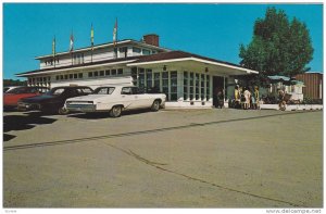 Exterior,  Magnetic Hill Inn,  Magnetic Hill,  N.B.,  Canada,   40-60s