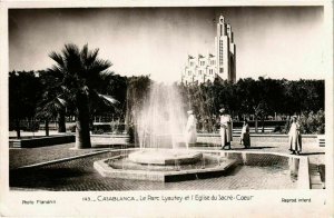 CPA AK CASABLANCA Le Parc Lyautey et l'Eglise du Sacre-Coeur MAROC (824502)