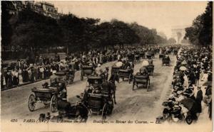 CPA Paris 16e Paris-L'Avenue du Bois de Boulogne-Retour des Courses (313345)