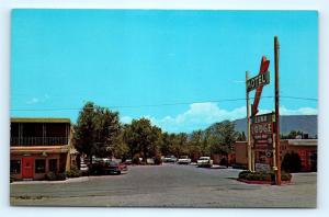 Postcard NM Albuquerque Luna Lodge Motel Route 66 c1960s Old Cars D25