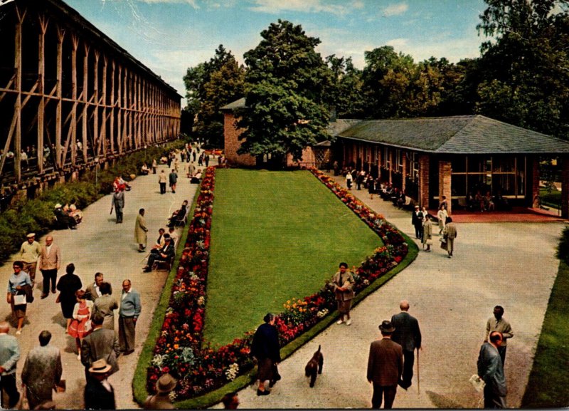 Germany Bad Orb Saline mit Trink und Lesnalle im Kurpark