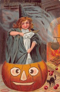 J80/ Halloween Postcard c1910 Jack-O-Lantern Witch #366 Cat Spoon 87