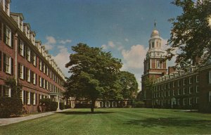 US    PC4744  YALE UNIVERSITY, PIERSON COLLEGE