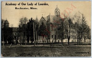 c1910s Rochester, MN Lady Lourdes Goettings Minn Street View Roadside Minn A195