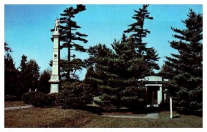 Postcard MONUMENT SCENE Louisville Kentucky KY AS0538