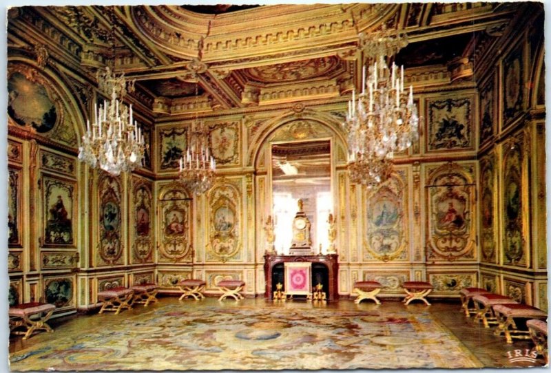 M-86022 The Council Room Fontainebleau France