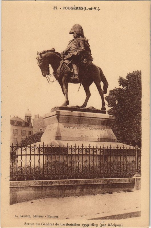 CPA Fougeres Statue du General de Lariboisiere (1237445)