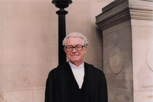 Unidentified Celebrity Autograph Fan Signing 84 Private Meeting Photo