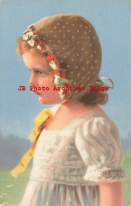 Klein Tradel, Meissner & Buch No 2618, Girl in Native Ethnic White Dress