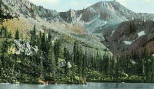 Postcard Early View of Upper Twin Lake & Mountains in Utah.     Q6.