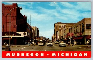 Western Avenue, Muskegon Michigan, Vintage 1961 Postcard, Old Cars, Walgreens