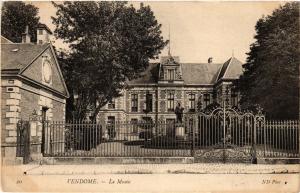 CPA VENDOME - Le Musée (294725)