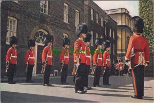 Military Postcard -London Irish Guards, Detachment of The Queen's Guard RR18642