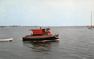 Between New London and Groton Conn USA Tug Boat 1981 