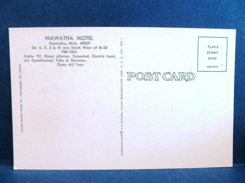 Postcard MI Escanaba Hiawatha Motel