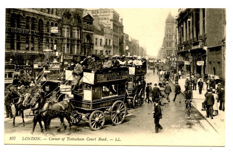 UK - England, London. Corner of Tottenham Court Road