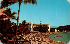 Vtg 1950s Waikiki Beach and Moana Hotel Honolulu Hawaii HI Unused Postcard