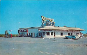 Postcard Canada Quebec Restaurant Central Barbecue Gas Pumps UNIC 23-2332