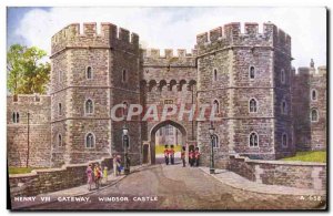 Postcard Old Henry VIII Gateway Windsor Castle