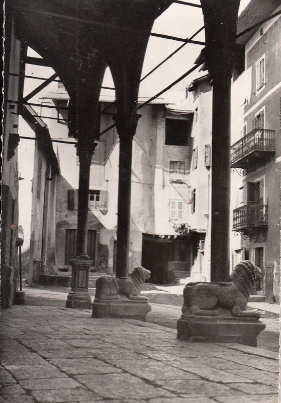 FRANCE GUILLESTRE - LE PORCHE DE L`EGLISE