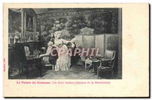 Postcard Old Fashion Palace costume Both kisses Period of the Revolution