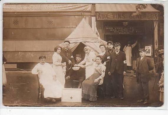 carte photo d´infirmière (Croix Rouge - militaire - PARIS ?) quincaillerie ...