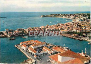Modern Postcard Saint Jean de Luz B Pyr Wearing Ocean The tip Ste Barbe