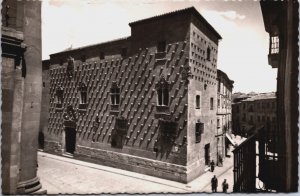 Spain Salamanca Casa de la Conchas Vintage RPPC C107